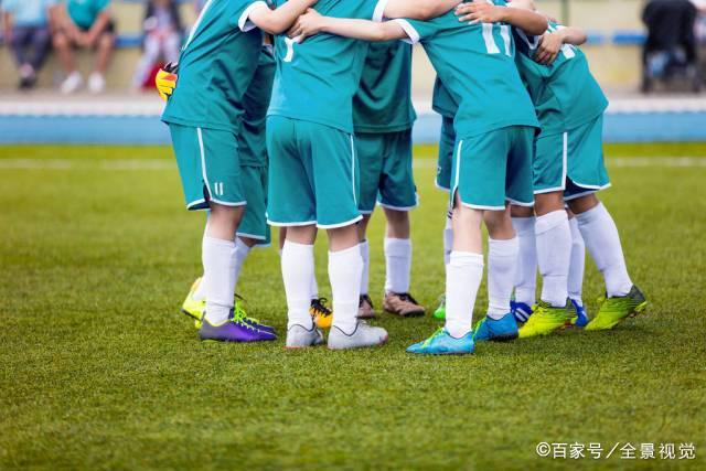 激战双色球26109期，多张万元复式票现身引热议